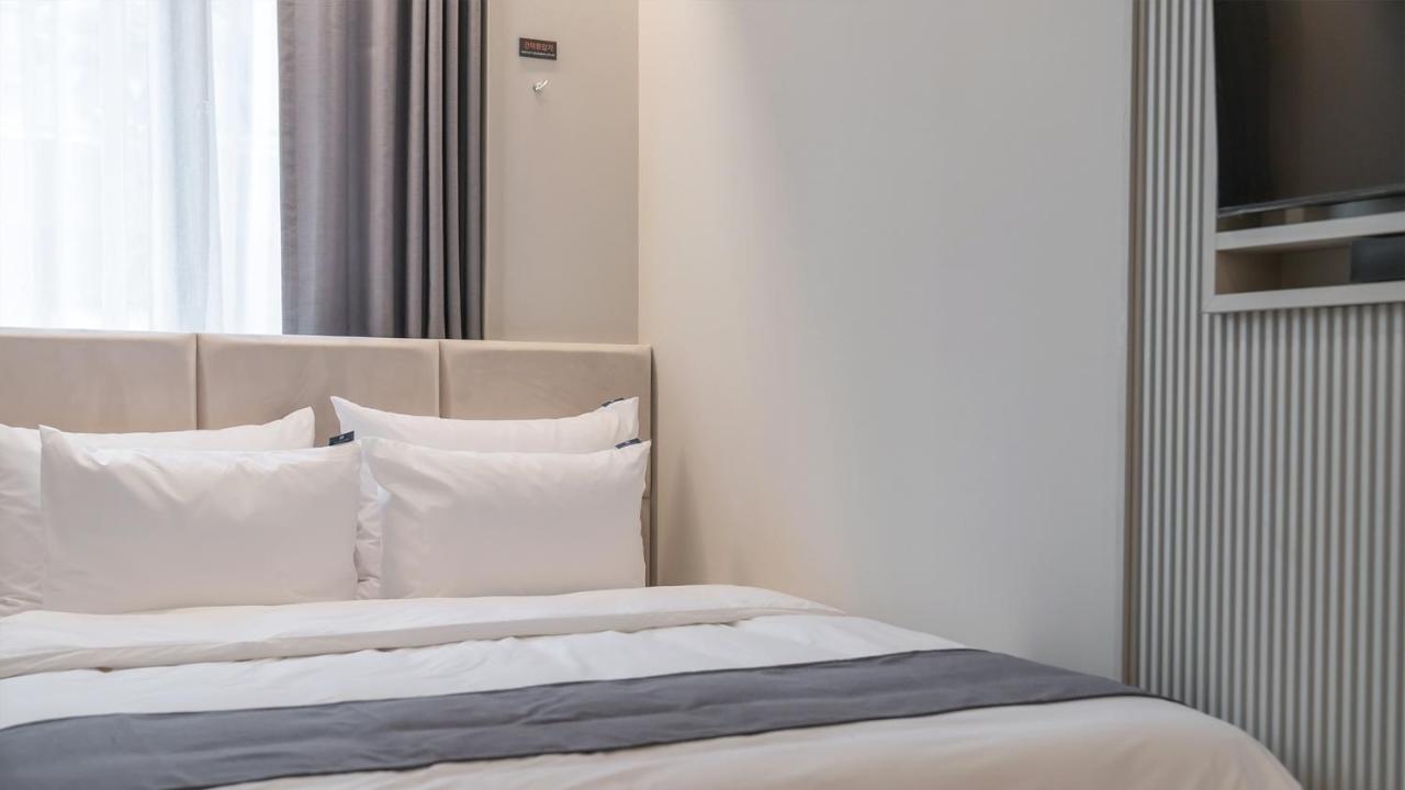Denbasta Central Hotel Seomyeon Puszan Kültér fotó