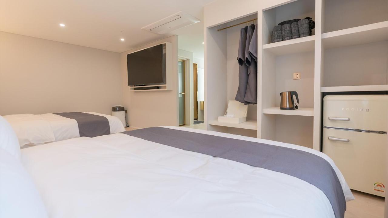 Denbasta Central Hotel Seomyeon Puszan Kültér fotó